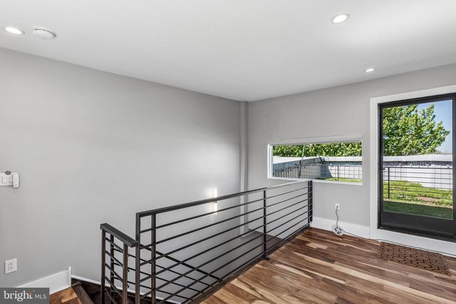 817 N ORKNEY ST, Philadelphia, PA 19123