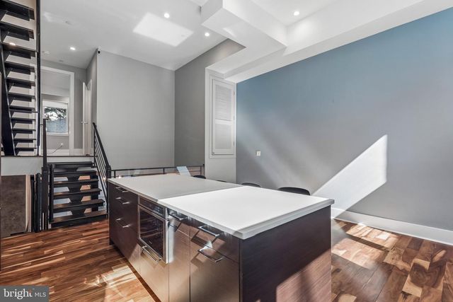 817 N ORKNEY ST, Philadelphia, PA 19123