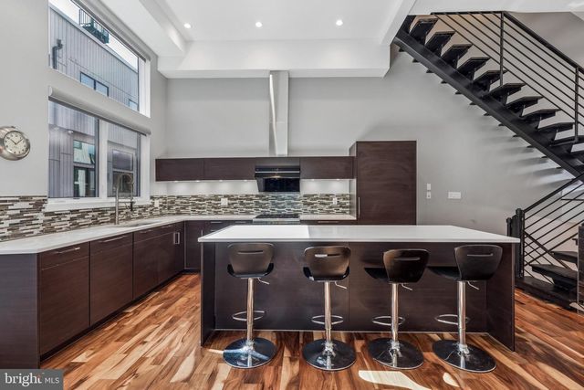 817 N ORKNEY ST, Philadelphia, PA 19123