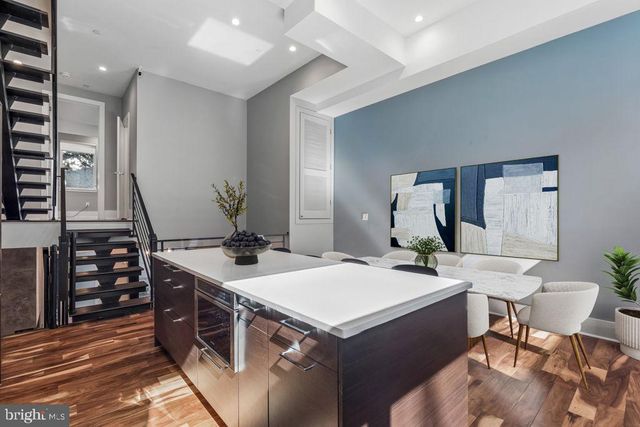 817 N ORKNEY ST, Philadelphia, PA 19123