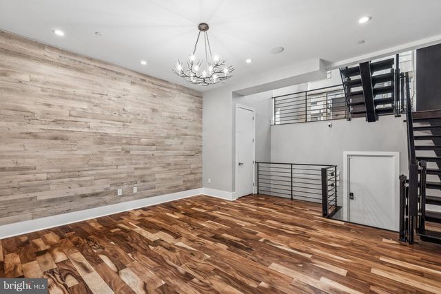 817 N ORKNEY ST, Philadelphia, PA 19123