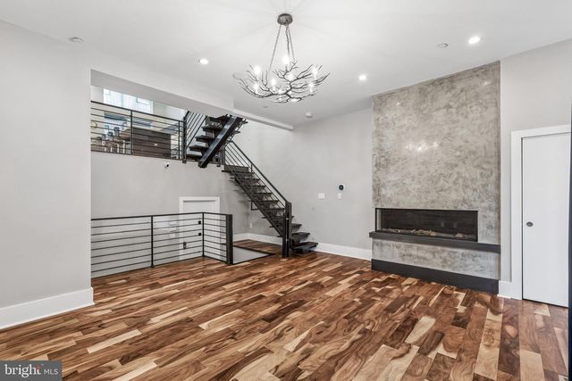 817 N ORKNEY ST, Philadelphia, PA 19123