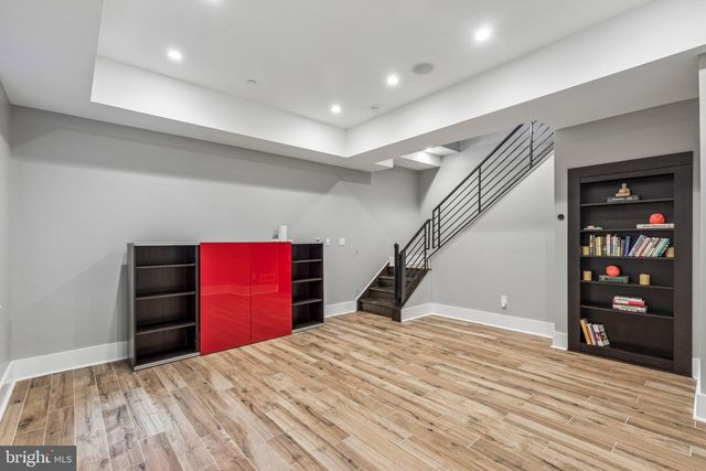 817 N ORKNEY ST, Philadelphia, PA 19123