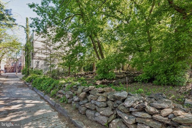 817 N ORKNEY ST, Philadelphia, PA 19123