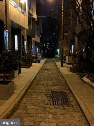 817 N ORKNEY ST, Philadelphia, PA 19123