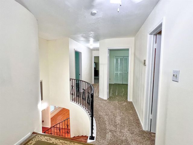 16902 Summit Oaks Lane, Spring, TX 77379