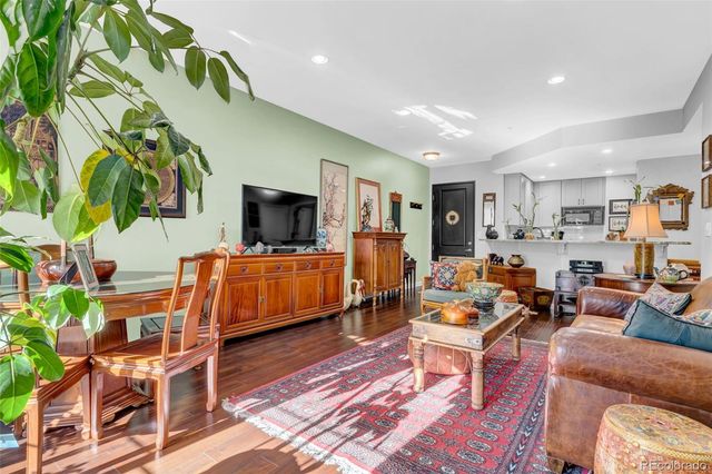 925 N Lincoln Street 4G, Denver, CO 80203