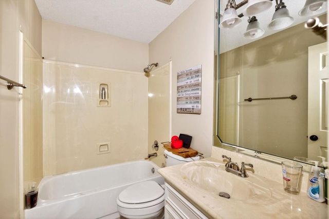 270 Hillcrest Road 304, Mobile, AL 36608