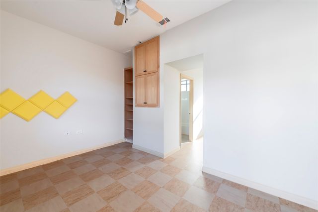 172 Burks Dr, Whitewright, TX 75491