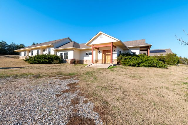 172 Burks Dr, Whitewright, TX 75491