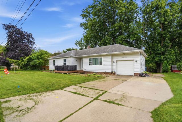 1414 23rd Avenue, East Moline, IL 61244