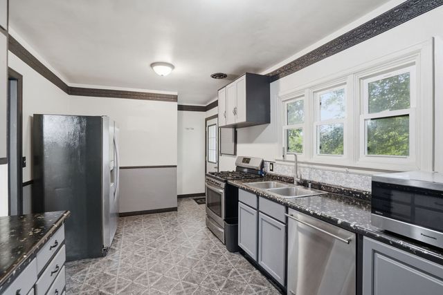 1414 23rd Avenue, East Moline, IL 61244