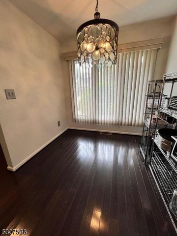 7 Dogwood Ct 7, Woodland Park, NJ 07424