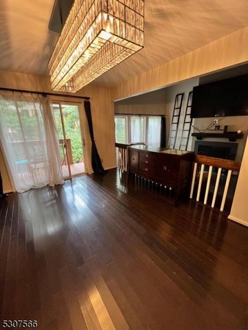 7 Dogwood Ct 7, Woodland Park, NJ 07424