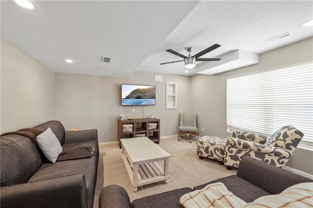 1205 Wiltshire Boulevard, Raymore, MO 64083