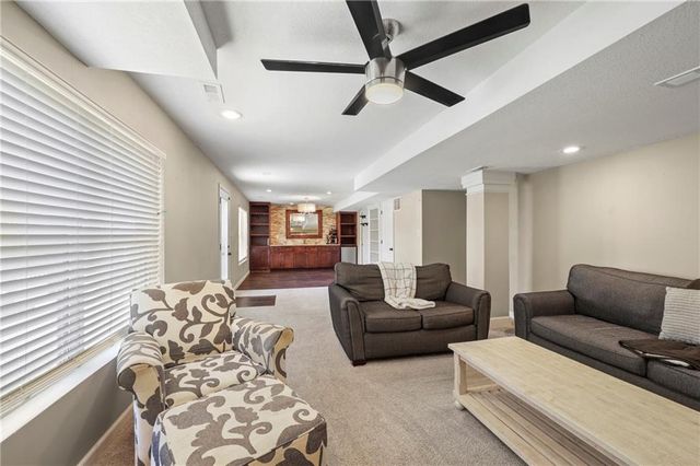1205 Wiltshire Boulevard, Raymore, MO 64083