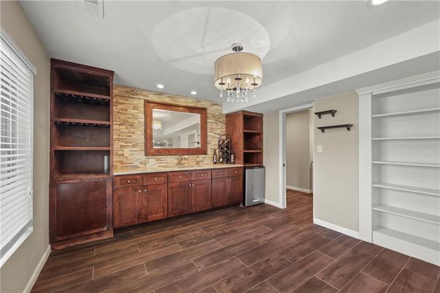 1205 Wiltshire Boulevard, Raymore, MO 64083