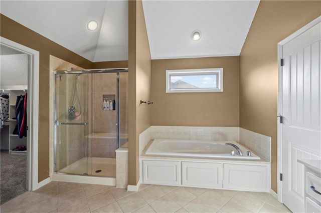 1205 Wiltshire Boulevard, Raymore, MO 64083
