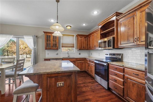 1205 Wiltshire Boulevard, Raymore, MO 64083