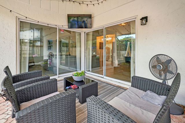 3048 NW 25th Way, Boca Raton, FL 33434