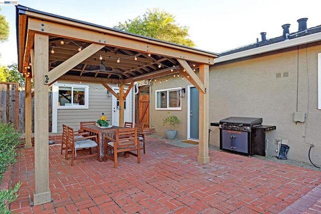 352 Cambridge Way, Livermore, CA 94550