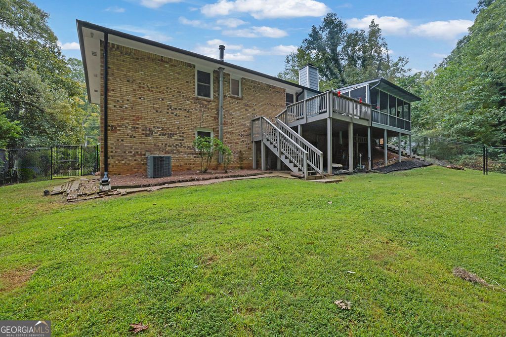 5041 Fitts Drive, Roswell, GA 30075 — photo 5