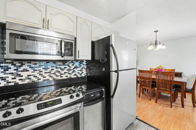 314 Woodington Road, Hope Mills, NC 28348