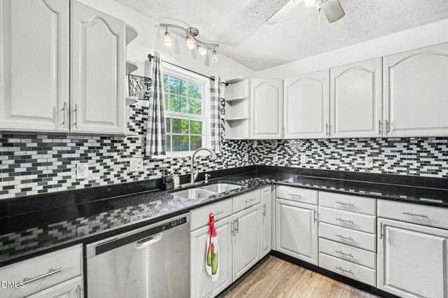 314 Woodington Road, Hope Mills, NC 28348