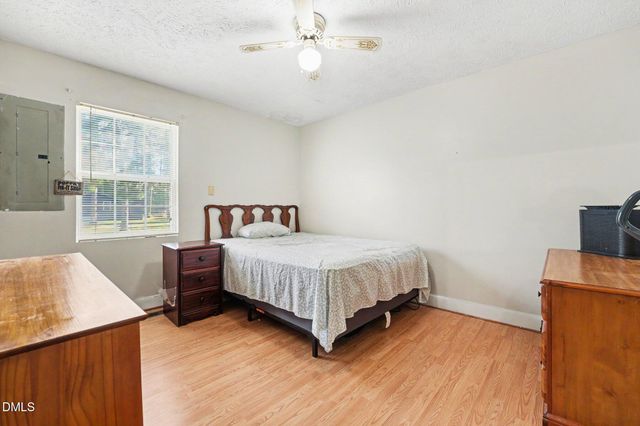 314 Woodington Road, Hope Mills, NC 28348