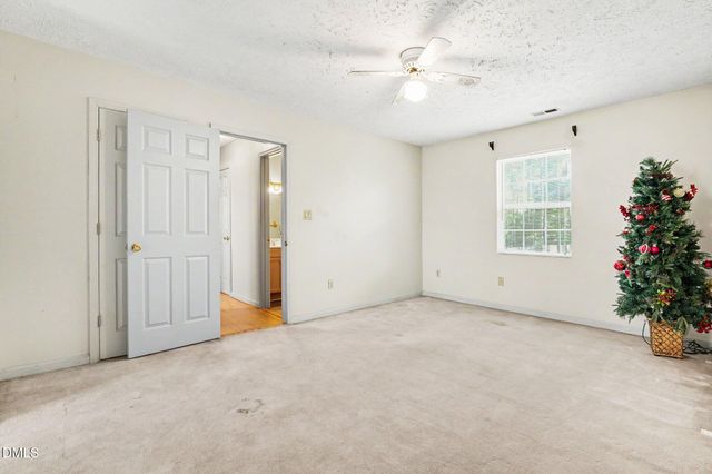 314 Woodington Road, Hope Mills, NC 28348
