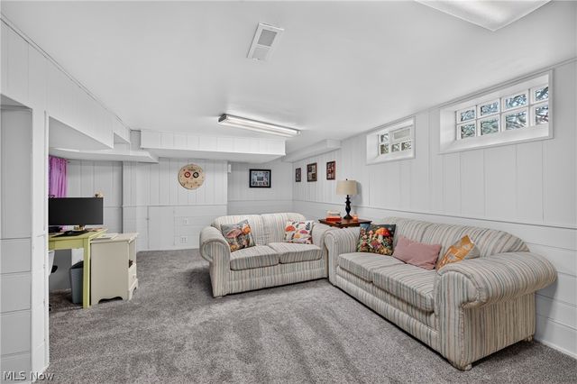 28049 Emery Road, Orange Village, OH 44022