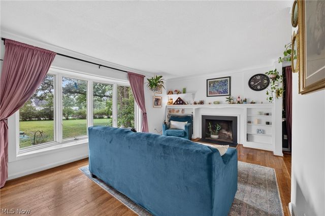 28049 Emery Road, Orange Village, OH 44022