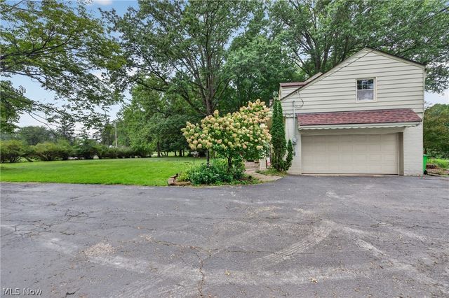 28049 Emery Road, Orange Village, OH 44022