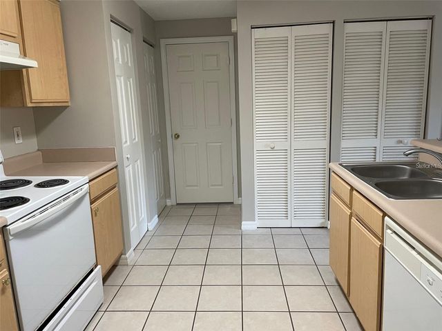 10831 WINDSOR WALK DRIVE 1302, Orlando, FL 32837