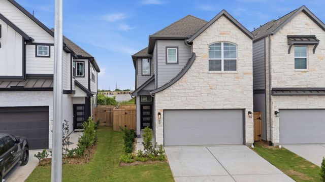 9438 Garden Gate Drive, Missouri City, TX 77459