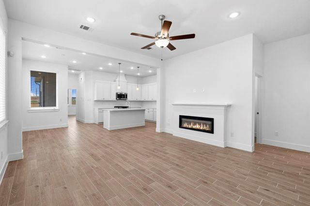 9438 Garden Gate Drive, Missouri City, TX 77459