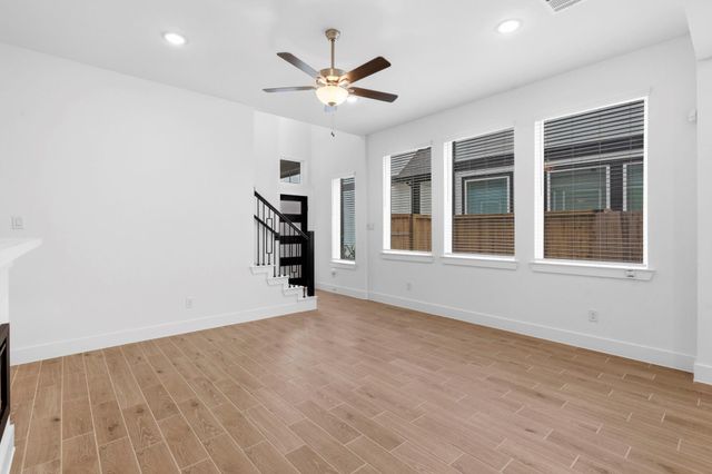 9438 Garden Gate Drive, Missouri City, TX 77459