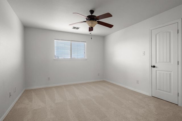 425 Locksley Court, Saginaw, TX 76179