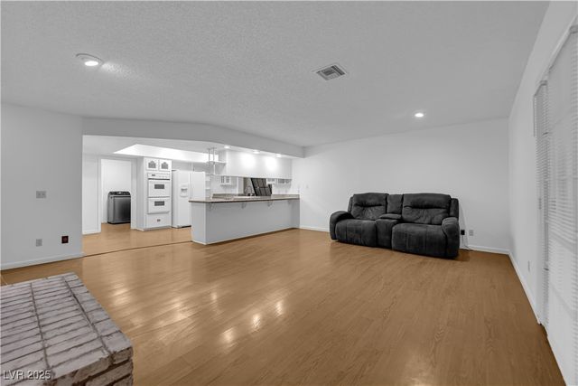 1751 Fairhaven Street, Las Vegas, NV 89108