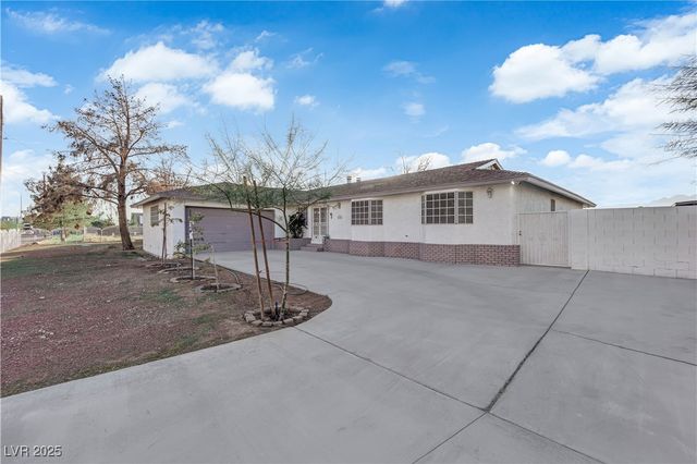 1751 Fairhaven Street, Las Vegas, NV 89108