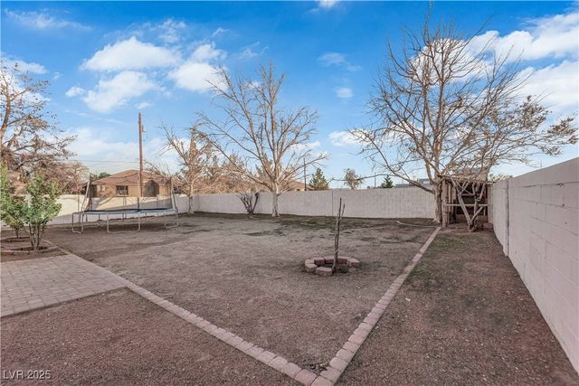 1751 Fairhaven Street, Las Vegas, NV 89108