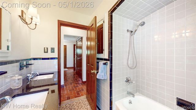 32430 Dohany Drive, Farmington Hills, MI 48336