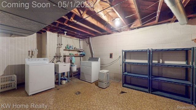 32430 Dohany Drive, Farmington Hills, MI 48336