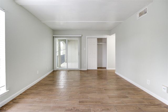 6200 W Tidwell Road 2608, Houston, TX 77092