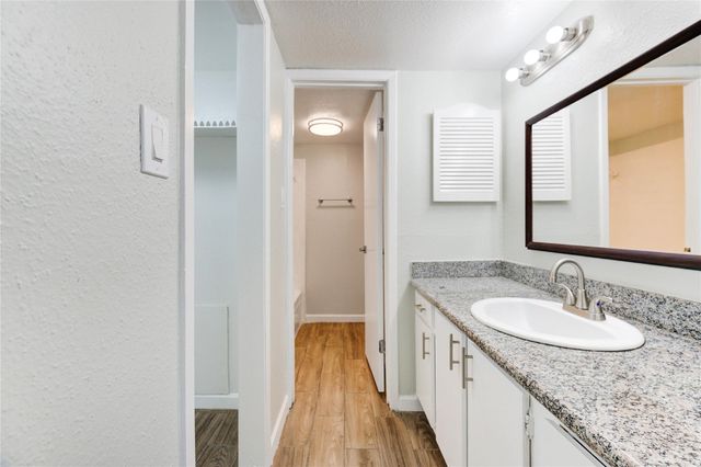 6200 W Tidwell Road 2608, Houston, TX 77092