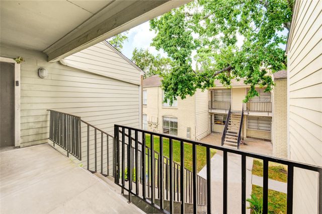 6200 W Tidwell Road 2608, Houston, TX 77092