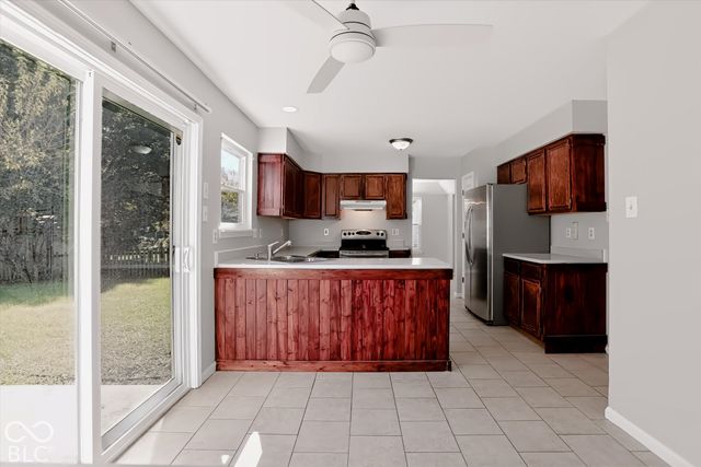 7965 Austrian Pine Drive, Indianapolis, IN 46268