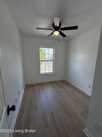 418 W Dr W. J. Hodge St, Louisville, KY 40203