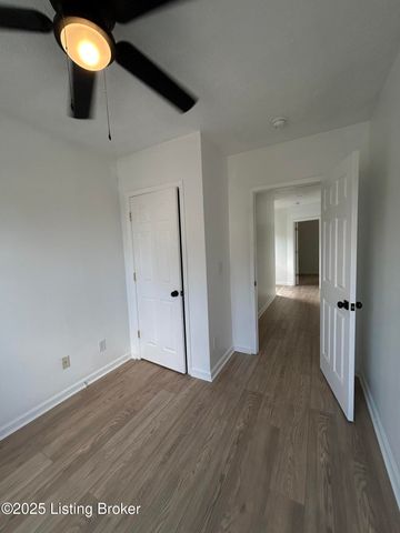 418 W Dr W. J. Hodge St, Louisville, KY 40203