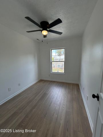 418 W Dr W. J. Hodge St, Louisville, KY 40203